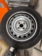 Stalen velg met Winterbanden Toyota, Ophalen of Verzenden, Zo goed als nieuw