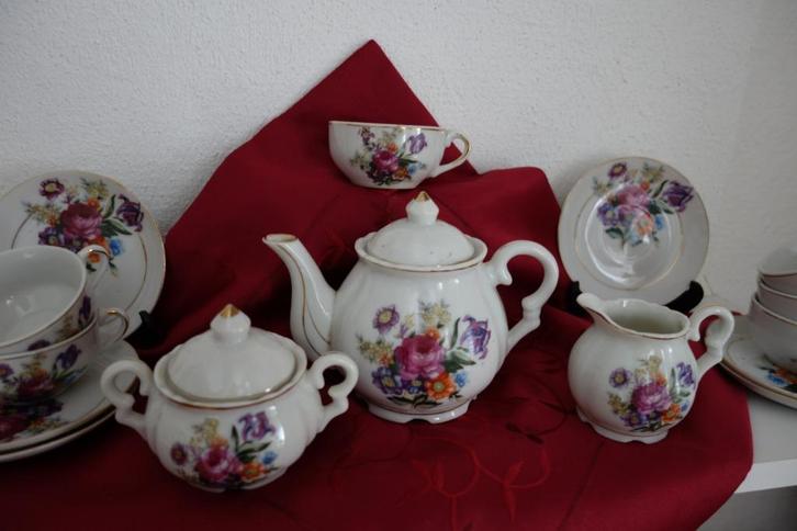 Vintage kinderserviesje uit jaren 60  met bloemetjes, Verzamelen, Retro, Overige typen, Ophalen of Verzenden
