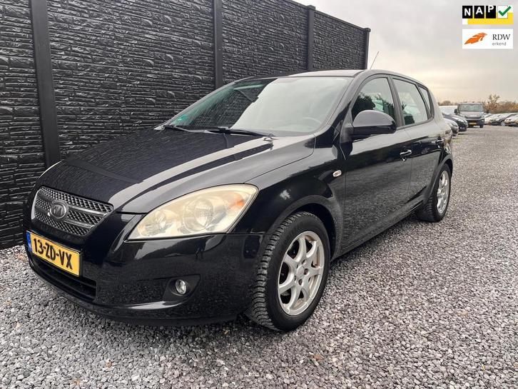 Kia Cee'd 1.6 X-ecutive, Auto's, Kia, Bedrijf, Te koop, (Pro) Cee d, ABS, Airbags, Airconditioning, Centrale vergrendeling, Climate control