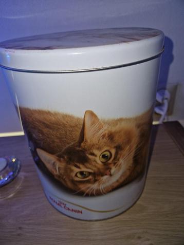 katten brokjes blik royal canin 23 cm hoog 18 cm dia beschikbaar voor biedingen