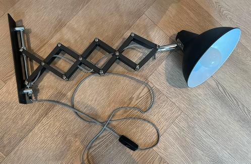 Wandlamp uittrekbaar zwart metaal, Huis en Inrichting, Lampen | Wandlampen, Metaal, Ophalen of Verzenden