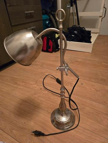 Tafel Industrie lamp  beschikbaar voor biedingen