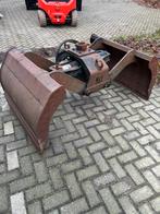 Bakker Grondbak Grijper, Ophalen