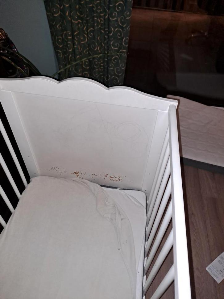 Ledikantje 60x120 - incl. matras en hoeslakens, Kinderen en Baby's, Babywiegjes en Ledikanten, Ophalen