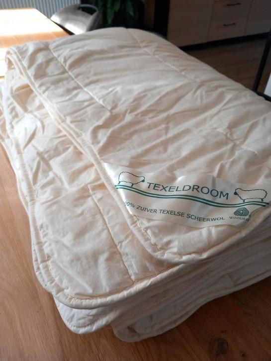 nieuw 4-seizoenen dekbed.  texels schapenwol 140x220cm, Huis en Inrichting, Slaapkamer | Beddengoed, Nieuw, Deken of Dekbed, Tweepersoons
