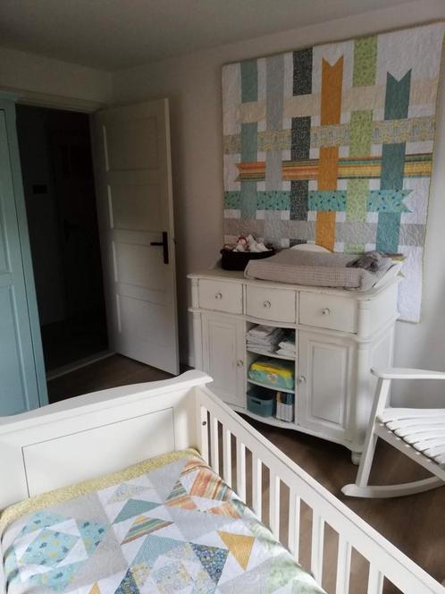 Vintage babykamer, Kinderen en Baby's, Kinderkamer | Tafels en Stoelen, Zo goed als nieuw, Stoel(en), Ophalen