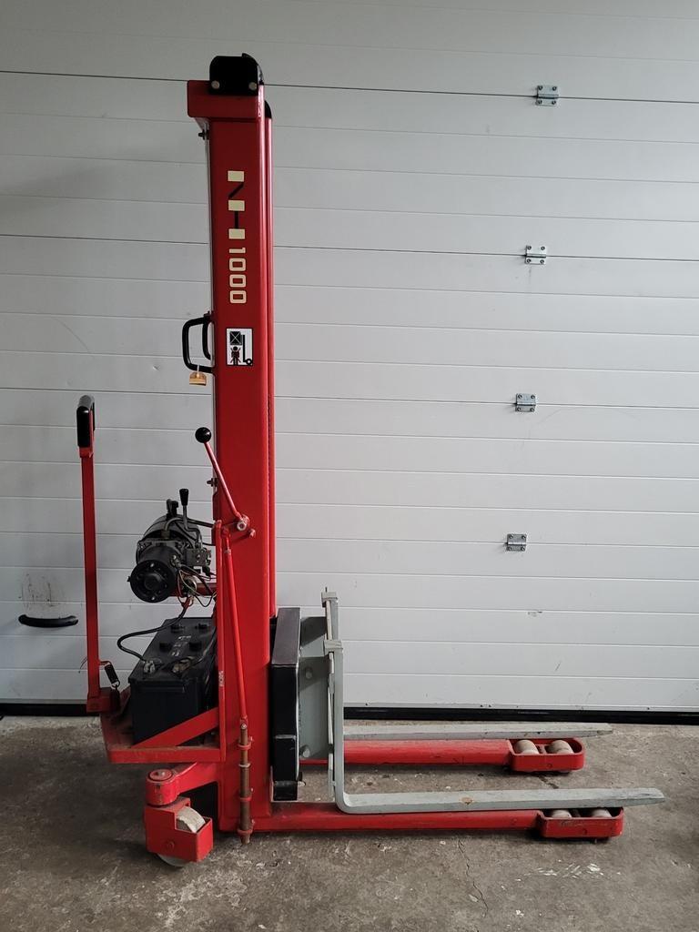 Elektrisch Hydraulische Stapelaar 12 volt 1000kg, Doe-het-zelf en Verbouw, Transportwagens, Ophalen, Gebruikt, Transportkar