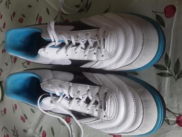 Sportschoen Mizuno leer 44 beschikbaar voor biedingen