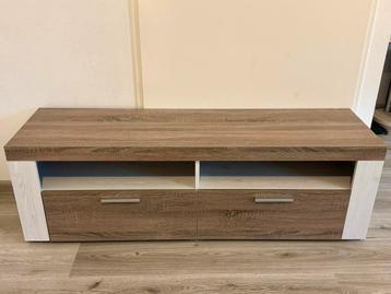 Complete woonkamer set beschikbaar voor biedingen