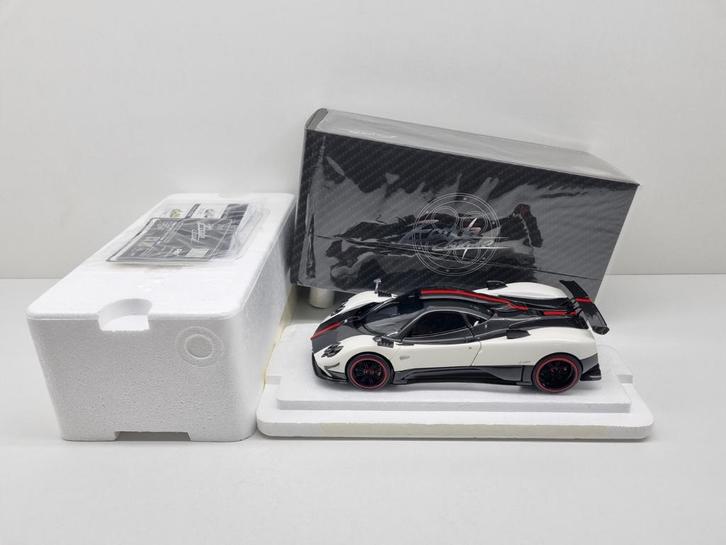 Almost Real
Pagani Zonda Cinque Coupe 2009 1:18 Nieuw, Hobby en Vrije tijd, Modelauto's | 1:18, Nieuw, Auto, Ophalen of Verzenden