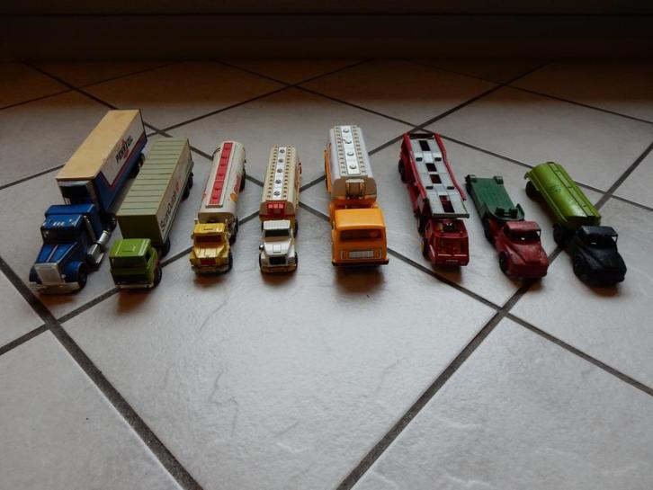 Diverse vrachtwagens, gemiddelde schaal 1/60., Hobby en Vrije tijd, Modelauto's | Overige schalen, Gebruikt, Bus of Vrachtwagen