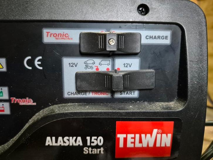 Acculader/startbooster Alaska 150 Start 12V

Tronic: dat is, Auto-onderdelen, Accu's en Toebehoren, Nieuw, Ophalen