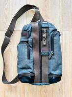 Tumi Monterey Sling Bag – Alpha Bravo Collectie, Ophalen of Verzenden, Zo goed als nieuw, Grijs, Overige merken
