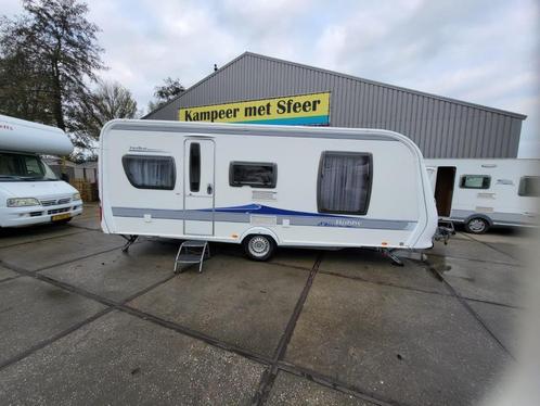 Verkocht Hobby Excellent 560 UFF Queensbed, Caravans en Kamperen, Caravans, Bedrijf, tot en met 4, 1250 - 1500 kg, Rondzit, Hobby