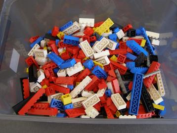 Partij LEGO, diverse onderdelen: ramen deuren dakpannen beschikbaar voor biedingen
