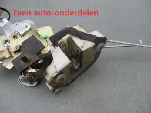 achterklep deur slot yaris verso, Auto-onderdelen, Carrosserie en Plaatwerk, Achterklep, Toyota, Achter, Gebruikt, Ophalen of Verzenden
