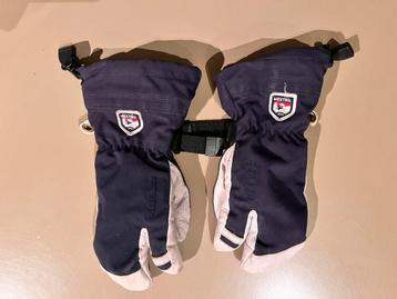 Hestra maat 6 heli skihandschoenen beschikbaar voor biedingen