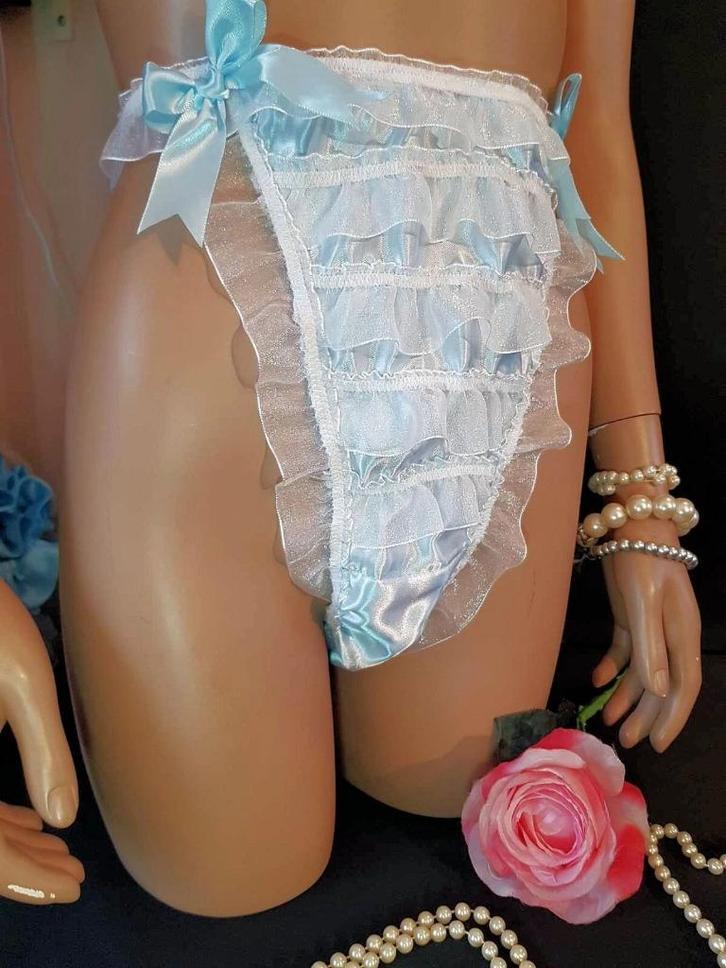 Babyblue satin ~ Finished with organza Tanga  L/XL, Kleding | Dames, Ondergoed en Lingerie, Slip, Blauw, Verzenden
