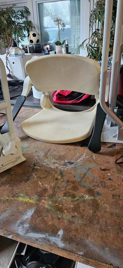 wc beugels ,stoel voor badkamer, Diversen, Verpleegmiddelen, Zo goed als nieuw, Ophalen