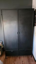 WOOOD kledingkast, Huis en Inrichting, Kasten | Kledingkasten, Ophalen, 100 tot 150 cm, Zo goed als nieuw, Metaal