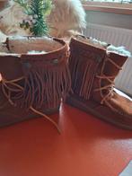 Bruine enkellaarsjes met franjes, Bruin, Lage of Enkellaarzen, Ophalen of Verzenden, Onbekend