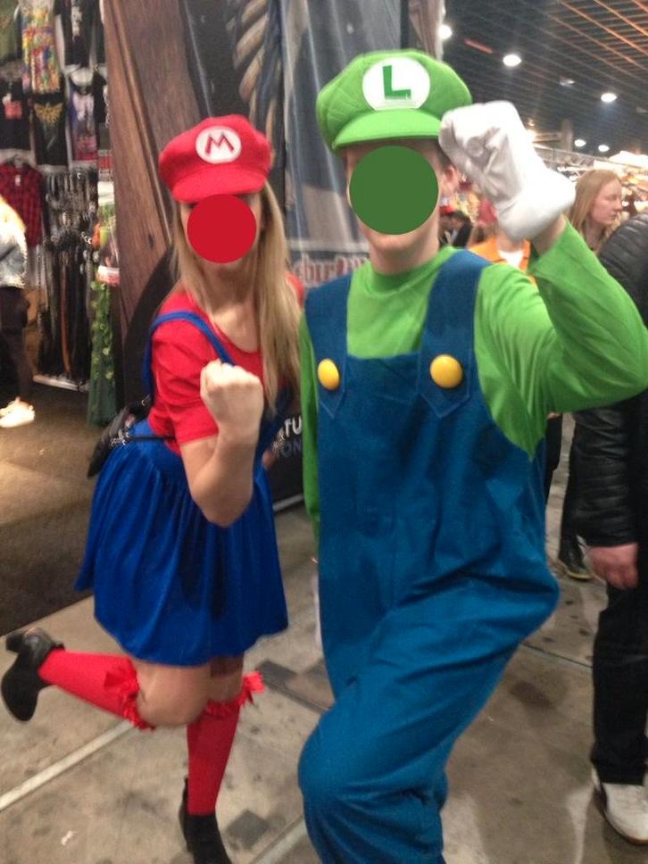 Mario en luigi outfit te huur voor max €20 compleet., Kleding | Dames, Carnavalskleding en Feestkleding, Zo goed als nieuw, Kleding