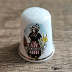 Vingerhoedjes verzamelen - Volendam - vingerhoed, Ophalen of Verzenden, Zo goed als nieuw, Porselein, Nederland