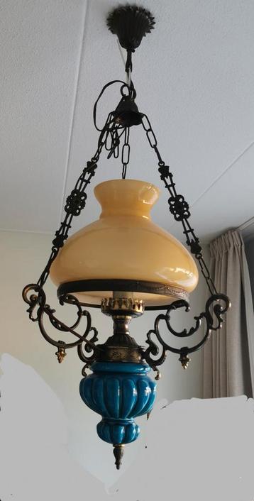Prachtige lamp, glas en blauw porselein, jaren 70?  beschikbaar voor biedingen