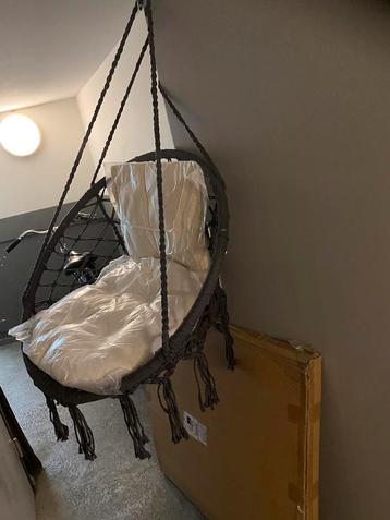 Tuinstoel beschikbaar voor biedingen