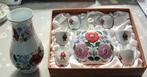 kalocsa Hungary servies kruik met bekertjes en vaas, Antiek en Kunst, Curiosa en Brocante, Ophalen of Verzenden