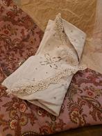 Oude lingeriehoes- grijs/lichtblauw. "Vlinders"., Antiek en Kunst, Verzenden