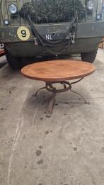 Mooie ronde vintage salon tafel met metalen onderstel, Ophalen, Gebruikt, 50 tot 100 cm, Minder dan 50 cm