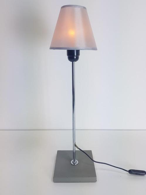 Vintage tafellamp Gira mobles 114 Barcelona, verstelbaar '70, Huis en Inrichting, Lampen | Tafellampen, Gebruikt, Minder dan 50 cm