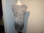 Marccain zijde jurk jaguar print grijs tint mooie pasvorm N4, Maat 38/40 (M), Ophalen of Verzenden, Knielengte, Grijs