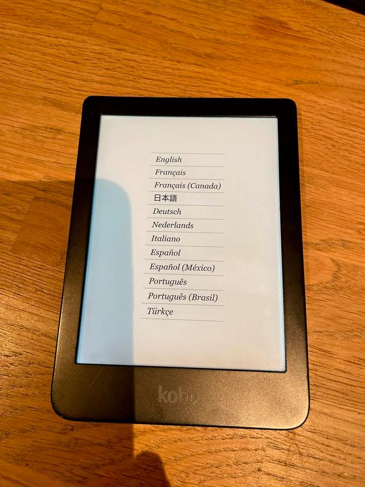 Kobo Clara HD - Barstje, maar werkt prima!, Computers en Software, E-readers, Gebruikt, Ophalen of Verzenden