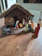 Mooie oude Kerststal met Beeldengroep compleet, Diversen, Kerst, Ophalen