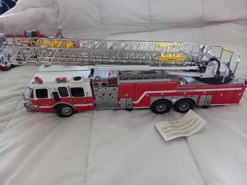 franklin mint ladderwagen brandweer fire truck tower 1, Hobby en Vrije tijd, Modelauto's | 1:32, Zo goed als nieuw, Bus of Vrachtwagen