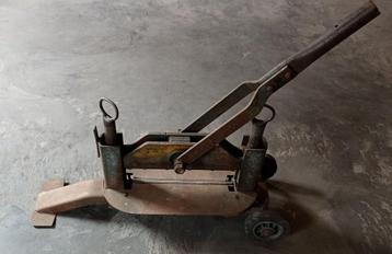 Stenenknipper / lamellenknipper beschikbaar voor biedingen