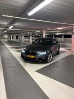 BMW 3-Serie 318i 136pk Aut 2018 Grijs, Auto's, BMW, Automaat, Zwart, 75 €/maand, 19 km/l