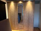 Kledingkast  bruin, Overige materialen, 150 tot 200 cm, Zo goed als nieuw, Modern