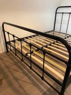 Bed, 2-persoons, zwart. Spijlen, Huis en Inrichting, Slaapkamer | Bedden, Ophalen, Gebruikt, Zwart, Tweepersoons