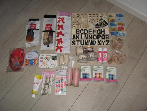 Veel knutsel spullen letters koord band sjablonen et €10.00, Hobby en Vrije tijd, Knutselen, Nieuw, Knutselwerk, Ophalen of Verzenden