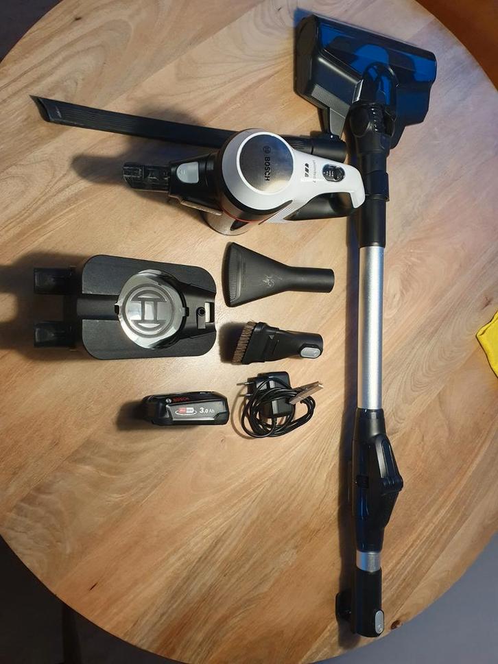 Bosch unlimited 7 draadloze stofzuiger, Witgoed en Apparatuur, Stofzuigers, Gebruikt, Ophalen