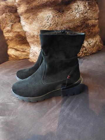 Zwarte Lage Laarzen maat 40 beschikbaar voor biedingen