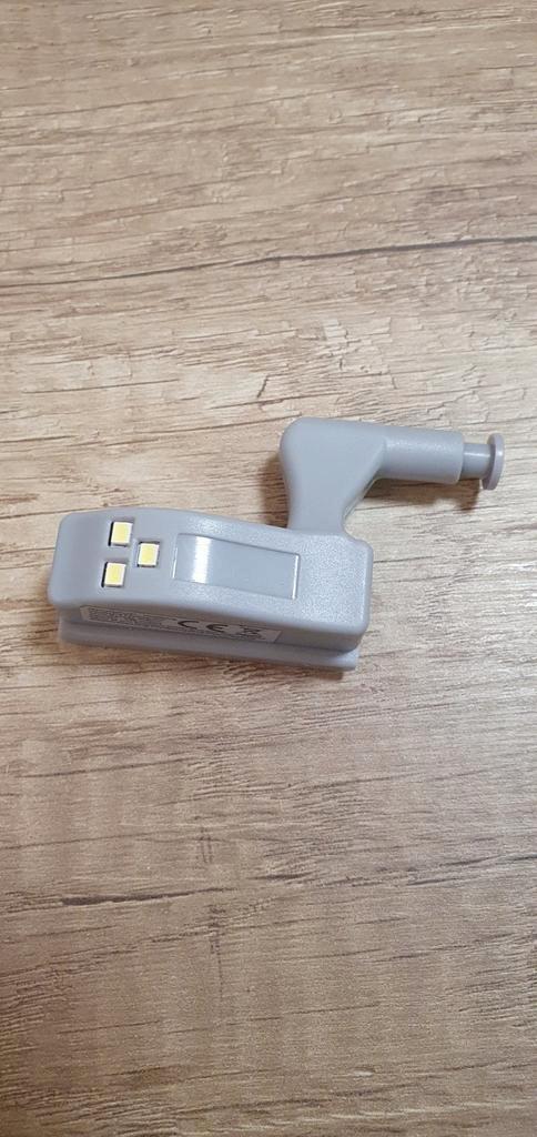 Kast verlichting, Doe-het-zelf en Verbouw, Meetapparatuur, Zo goed als nieuw, Ophalen