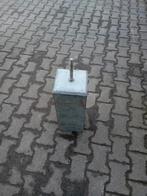 4 Nieuwe betonpoeren 20x20x50 grijs, Onbekend, Nieuw, Ophalen of Verzenden, 200 cm of meer