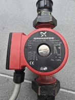 circulatiepomp Grundfos UPS 3260 180, Gebruikt, Minder dan 30 cm, Overige typen, Minder dan 60 cm
