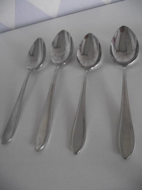 4 RVS lepels puntfilet 18 cm / 21 cm Nieuwpoort 18/8 ook p s, Antiek en Kunst, Antiek | Bestek, Ophalen of Verzenden