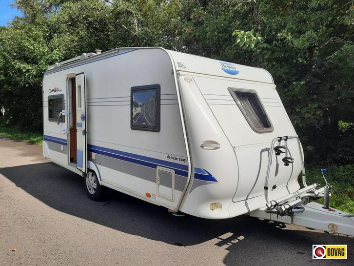 Hobby De Luxe 460 UFE Mover, VT Isabella, Caravans en Kamperen, Caravans, tot en met 4, 1000 - 1250 kg, Rondzit, Hobby, Dwarsbed