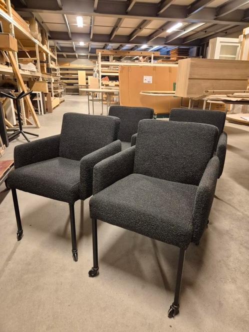 4x Eetkamerfauteuil op Wielen, Huis en Inrichting, Stoelen, Zo goed als nieuw, Vier, Metaal, Stof, Zwart, Ophalen
